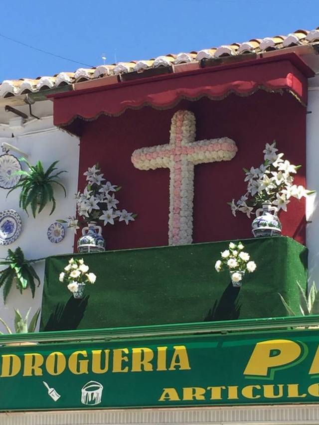 cruces de mayo, amacva, medio ambiente, velez malaga, 